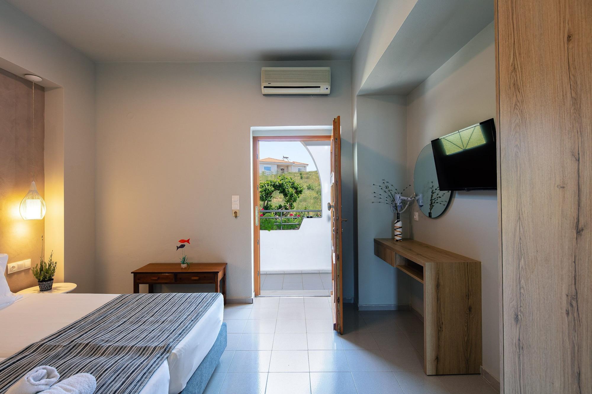 Anthos Apartments Плакиас Екстериор снимка
