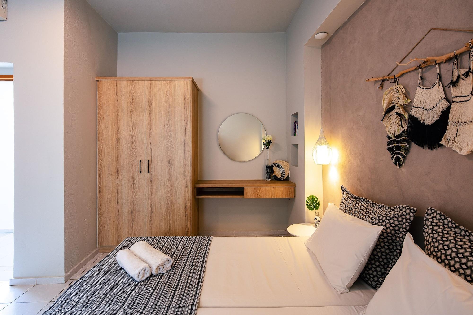 Anthos Apartments Плакиас Екстериор снимка