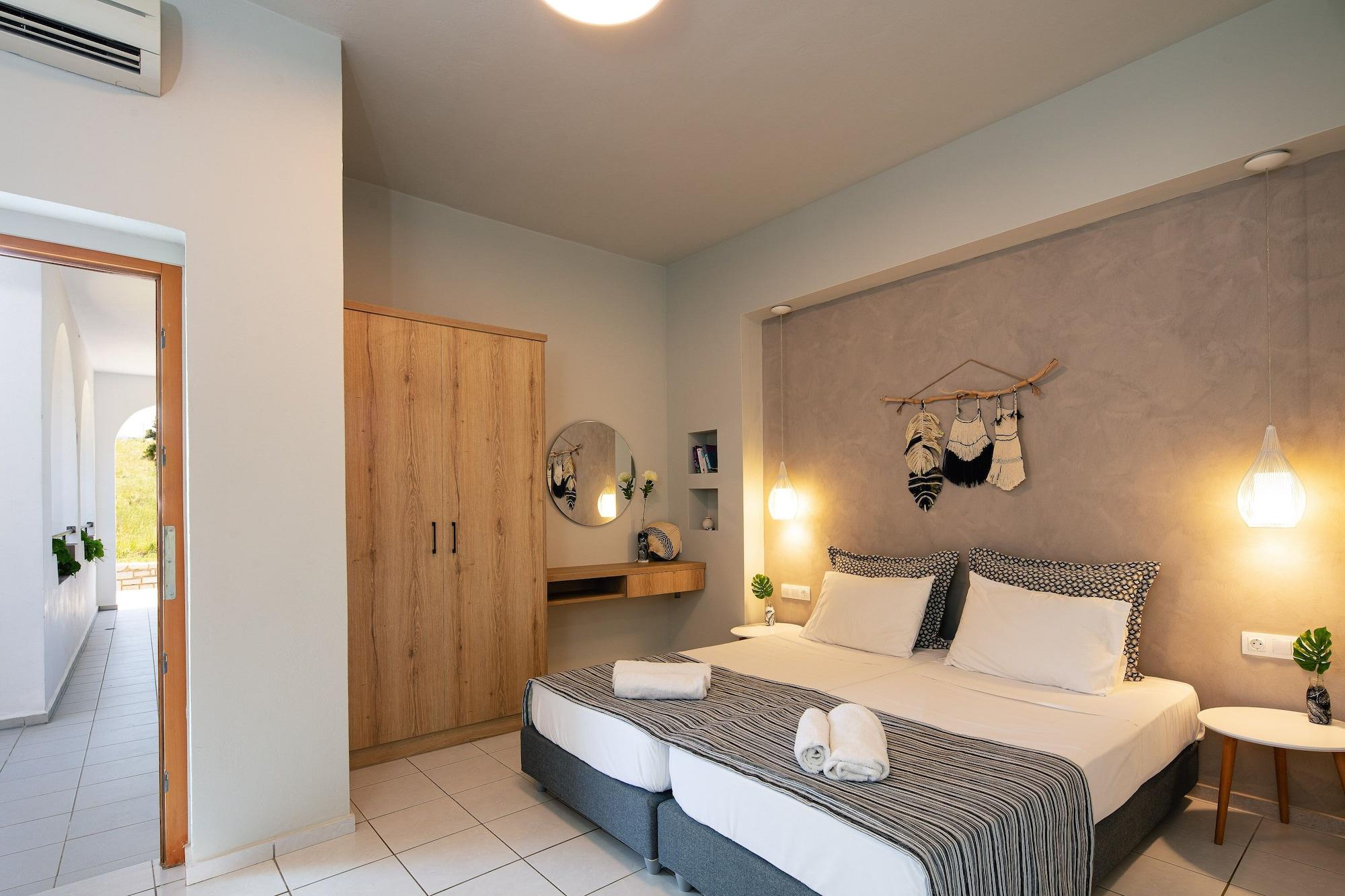 Anthos Apartments Плакиас Екстериор снимка